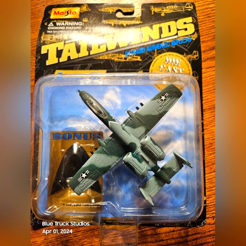 Maisto Tailwinds A-10 Thunderbolt II Series III  Die Cast Metal 1999 VINTAGE